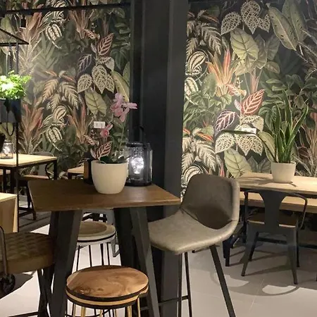 호스텔 Vtz The Botanic 사라고사