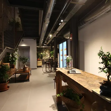 Hostel Vtz The Botanic Saragossa