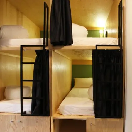 Ostello Vtz The Botanic *