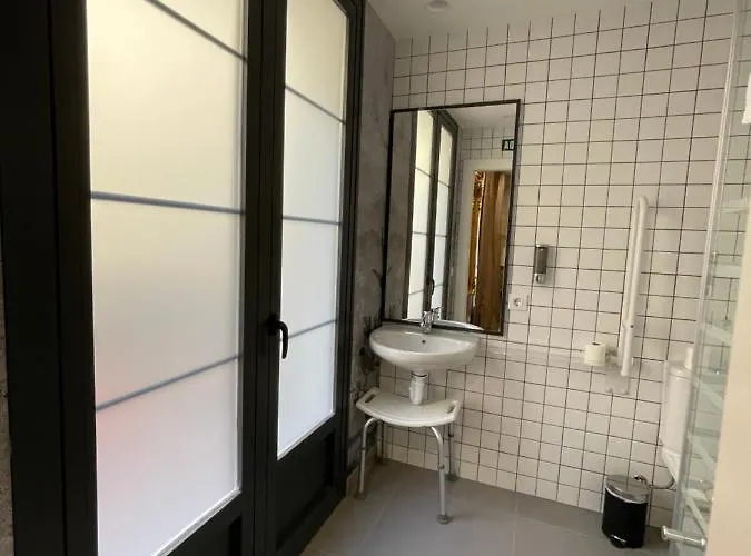 Vtz The Botanic Hostel