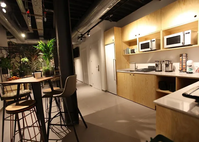 Vtz The Botanic Hostel